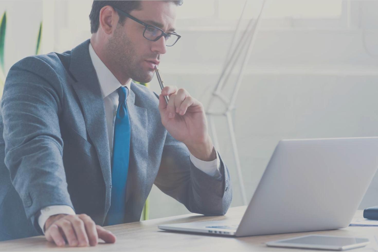 Ambiente di apprendimento professionale per ottimizzazione traffico web